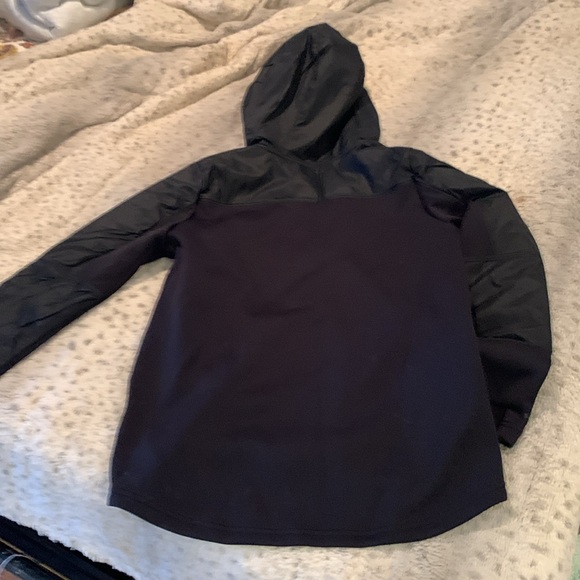 Youth XL unisex Under Armour Coldgear zip up - Picture 4 of 4